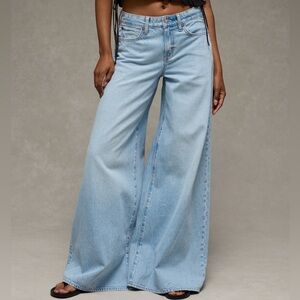 AE Baggy A-line fit Jean size 6